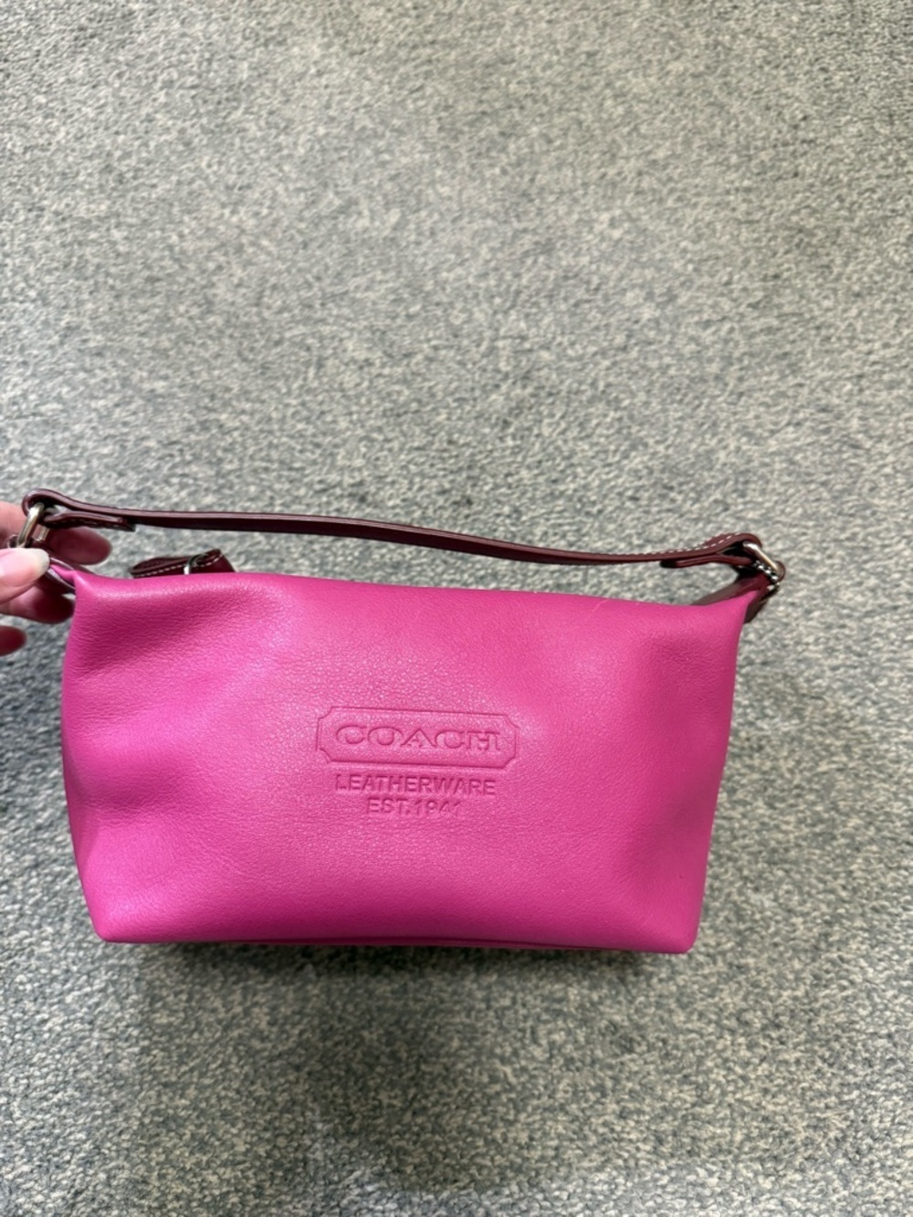 COACH 1941 DEMI LEATHERWARE FUCHSIA HOT PINK LEATHER BAGUETTE BAG